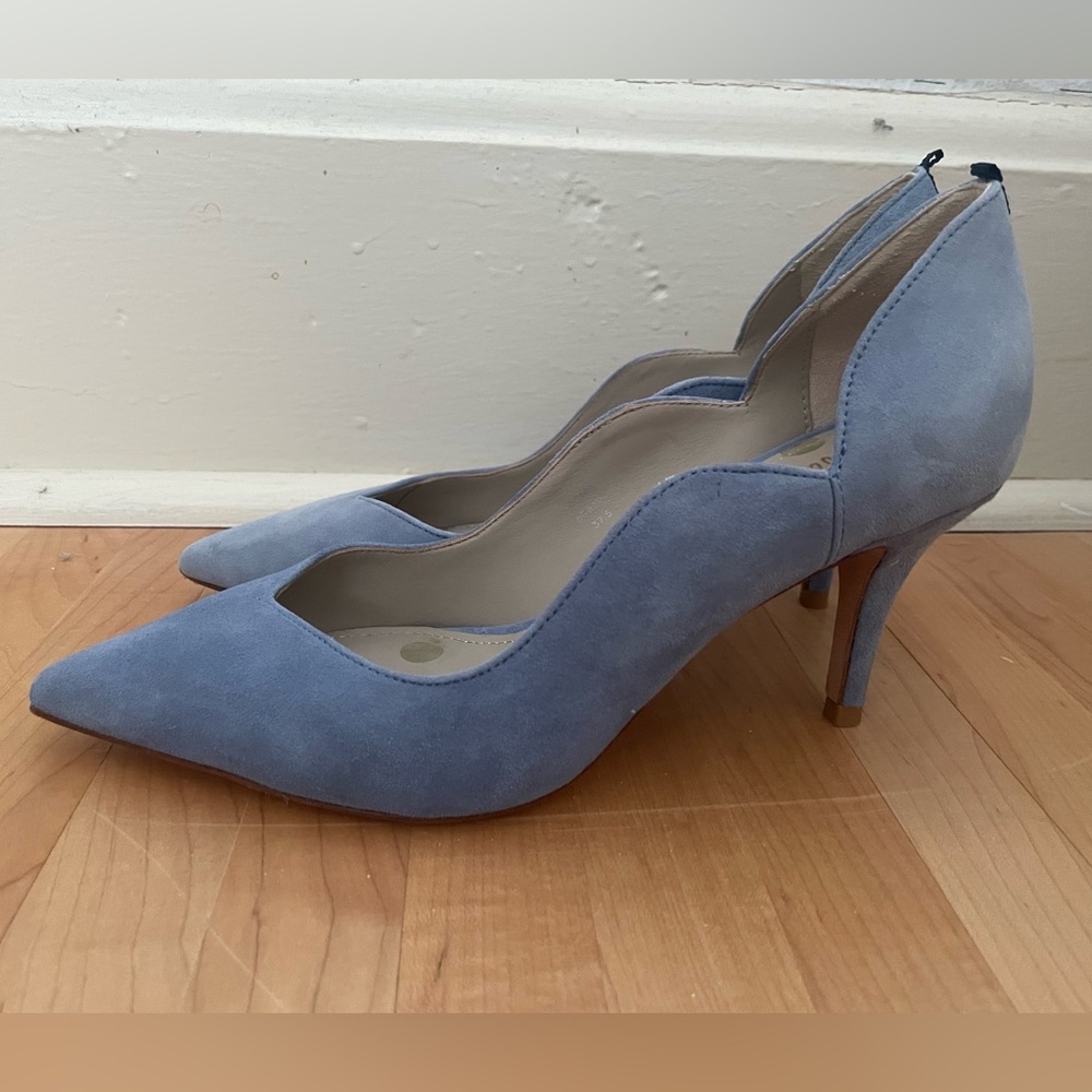 Boden powder blue suede Elodie court heels, sz 37.5